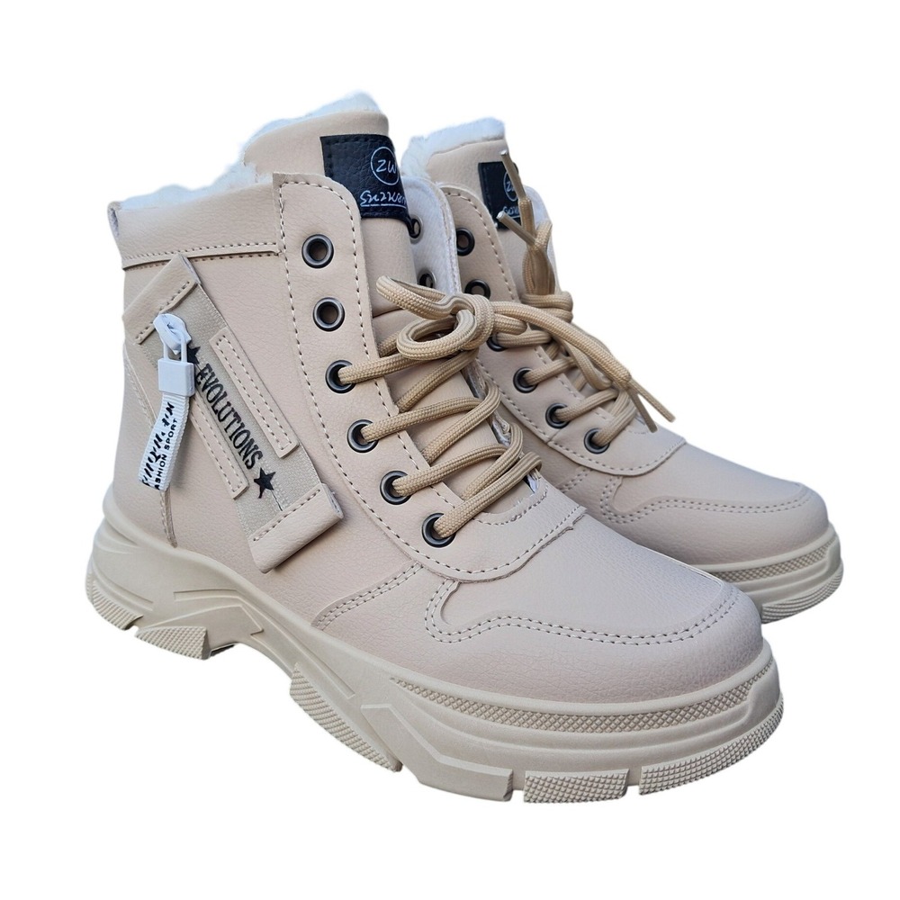 ZW Shuxian Beige Faux Fur Lined Chunky Lug Sole Combat Boots Womens Size 38 NEW